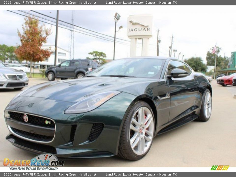 Front 3/4 View of 2016 Jaguar F-TYPE R Coupe Photo #7