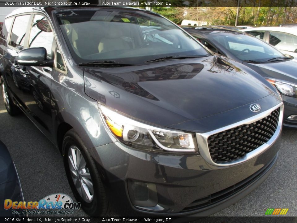 2016 Kia Sedona LX Midnight Sapphire / Gray Photo #4