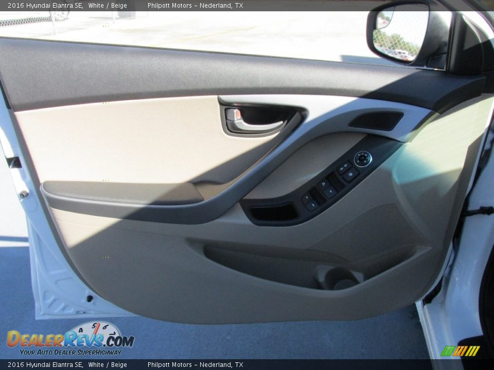2016 Hyundai Elantra SE White / Beige Photo #19
