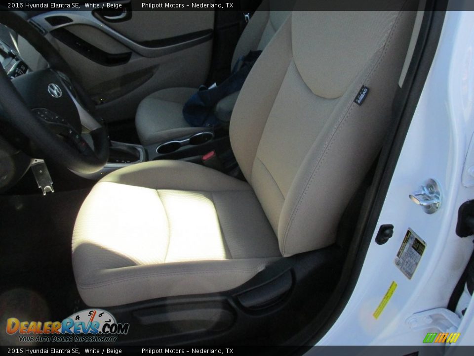 2016 Hyundai Elantra SE White / Beige Photo #21