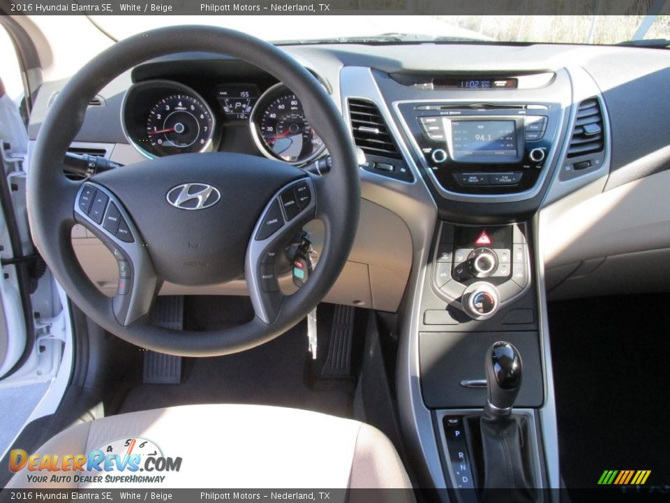 2016 Hyundai Elantra SE White / Beige Photo #23