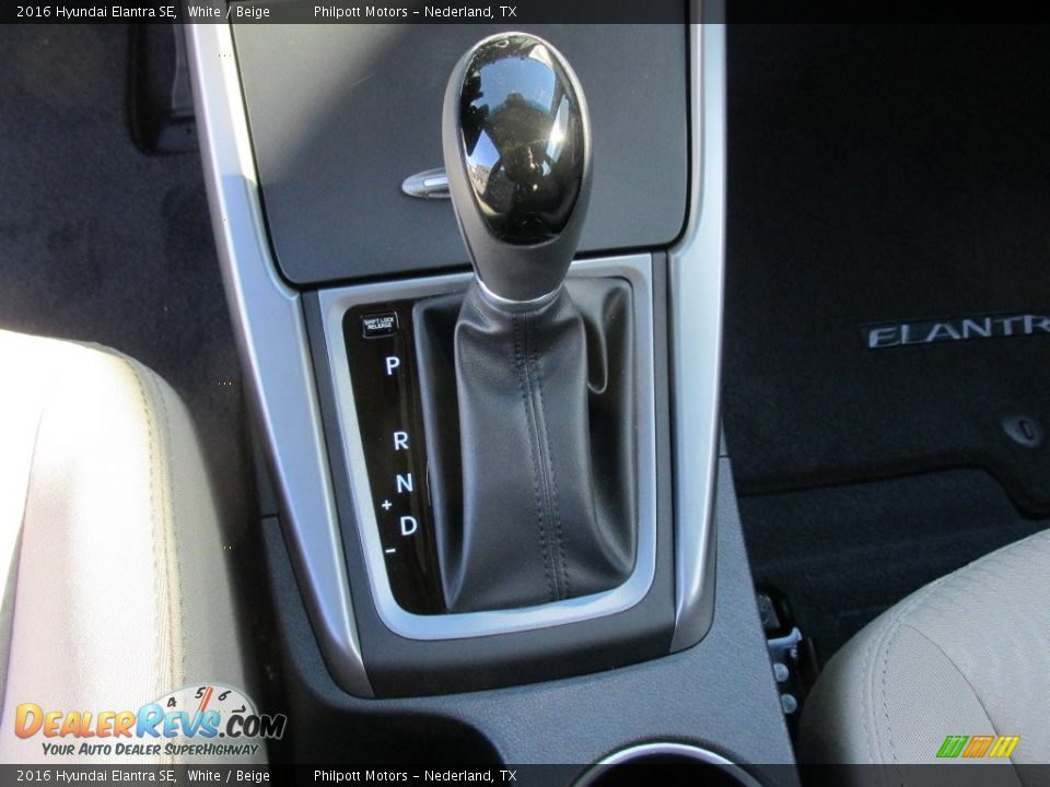 2016 Hyundai Elantra SE White / Beige Photo #27
