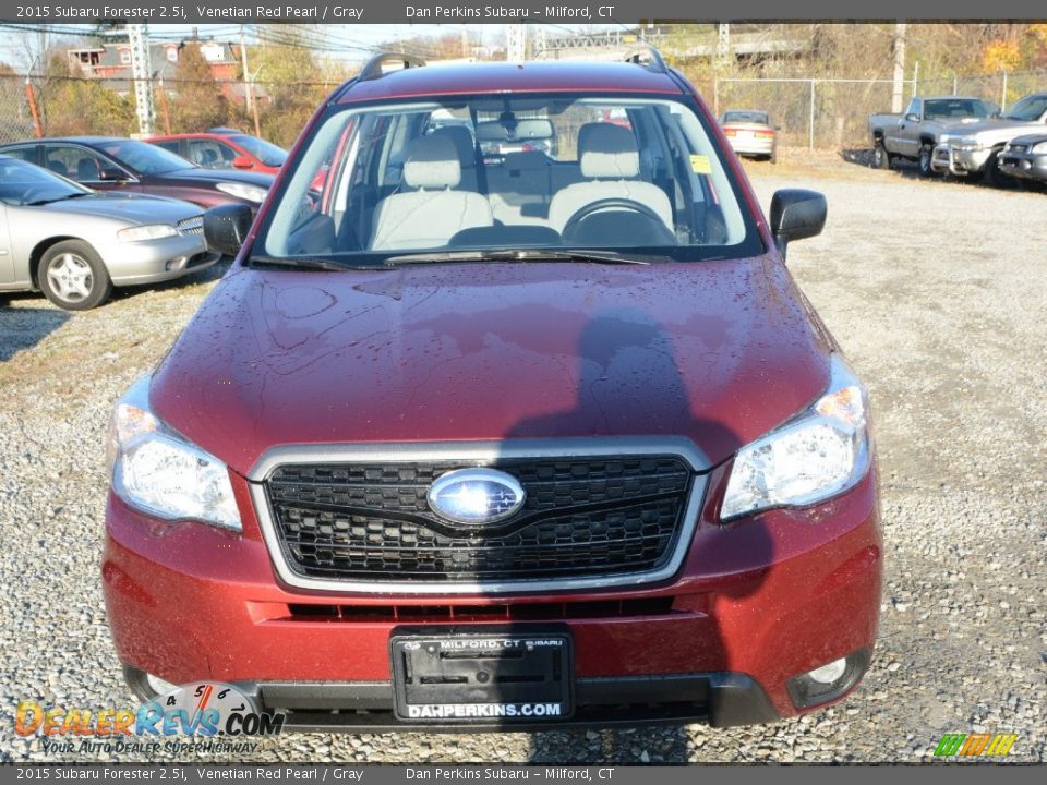 2015 Subaru Forester 2.5i Venetian Red Pearl / Gray Photo #2