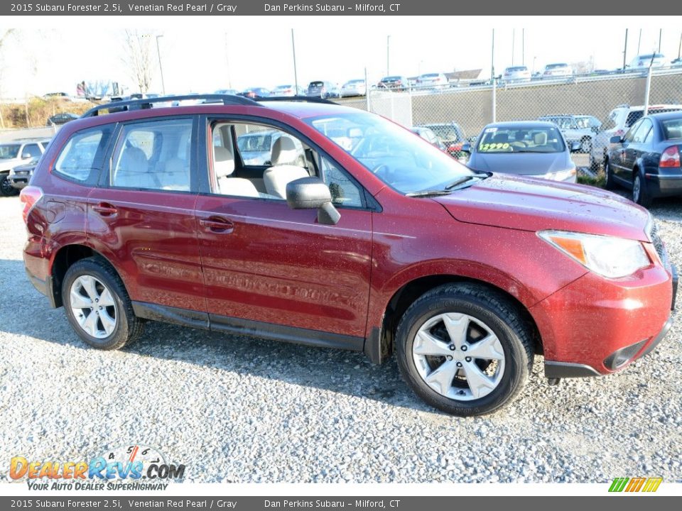 2015 Subaru Forester 2.5i Venetian Red Pearl / Gray Photo #4