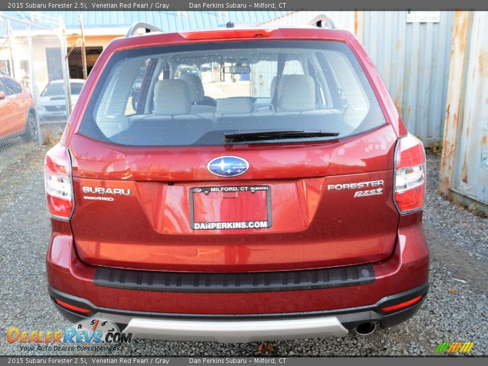 2015 Subaru Forester 2.5i Venetian Red Pearl / Gray Photo #6