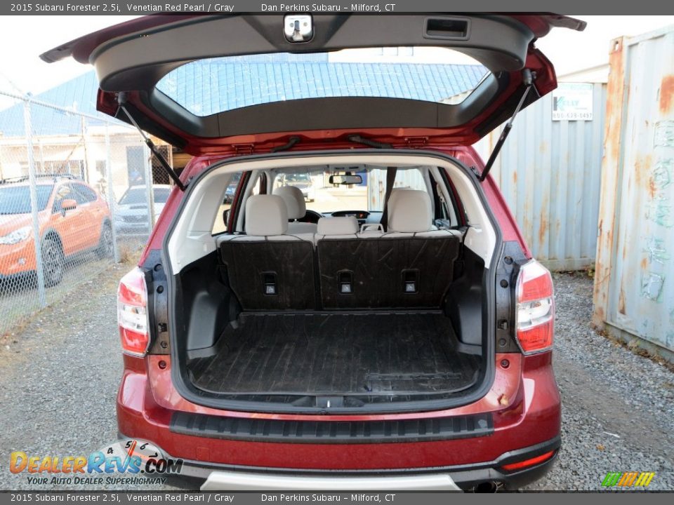 2015 Subaru Forester 2.5i Venetian Red Pearl / Gray Photo #7