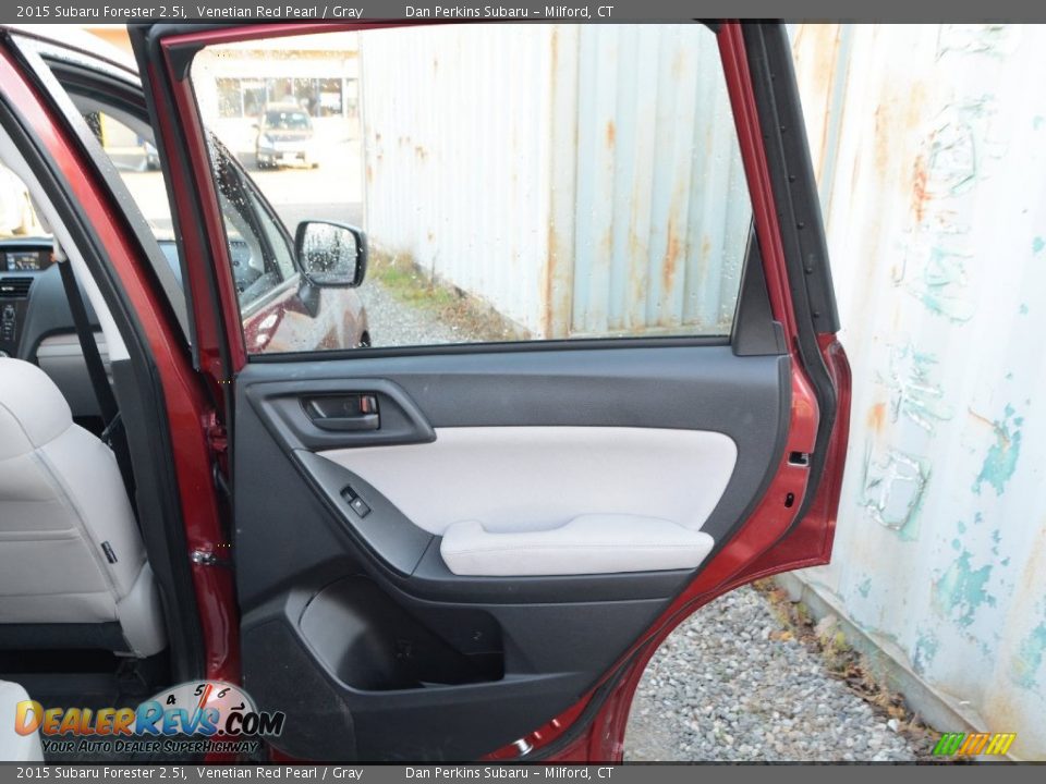 2015 Subaru Forester 2.5i Venetian Red Pearl / Gray Photo #15