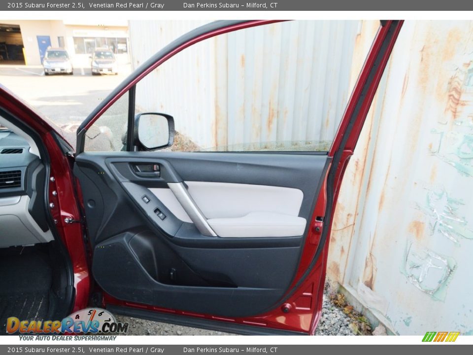 2015 Subaru Forester 2.5i Venetian Red Pearl / Gray Photo #16