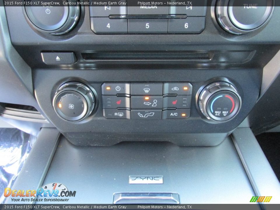 2015 Ford F150 XLT SuperCrew Caribou Metallic / Medium Earth Gray Photo #28