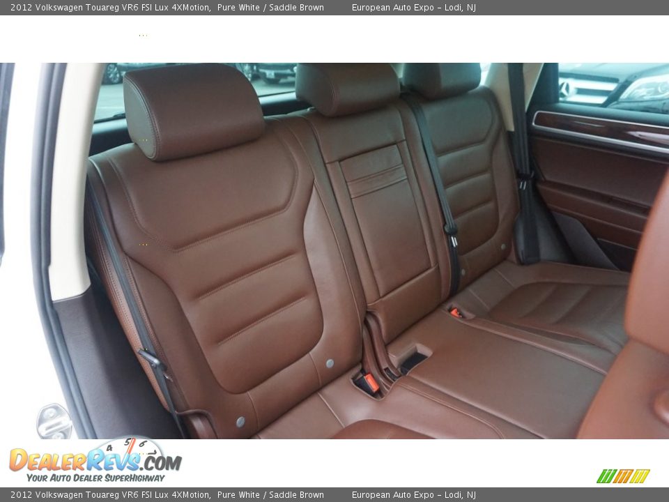 Rear Seat of 2012 Volkswagen Touareg VR6 FSI Lux 4XMotion Photo #14