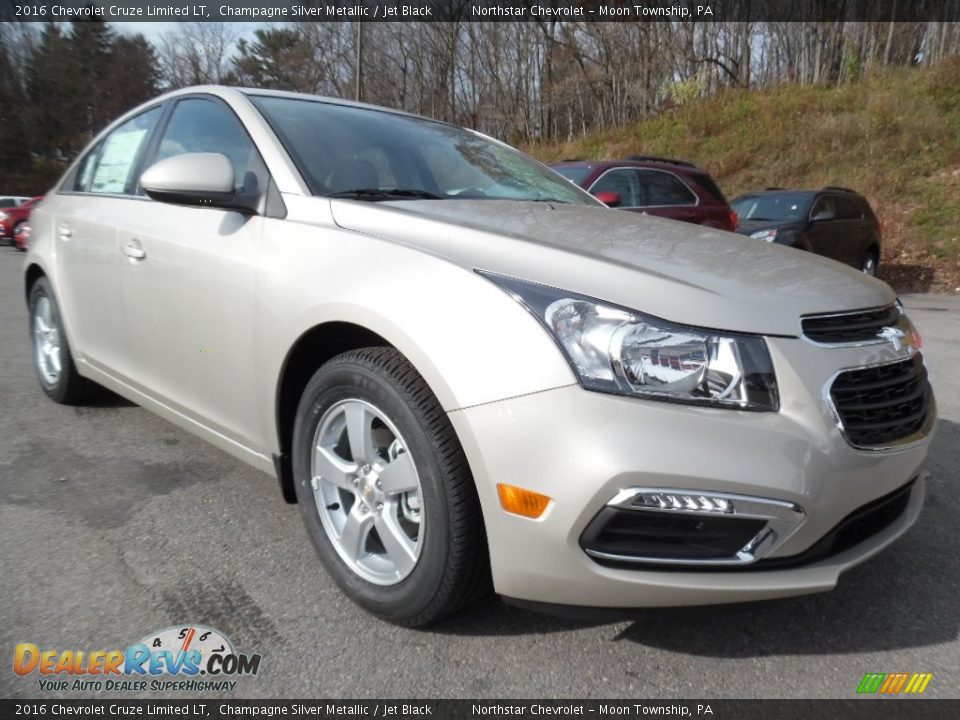 2016 Chevrolet Cruze Limited LT Champagne Silver Metallic / Jet Black Photo #3
