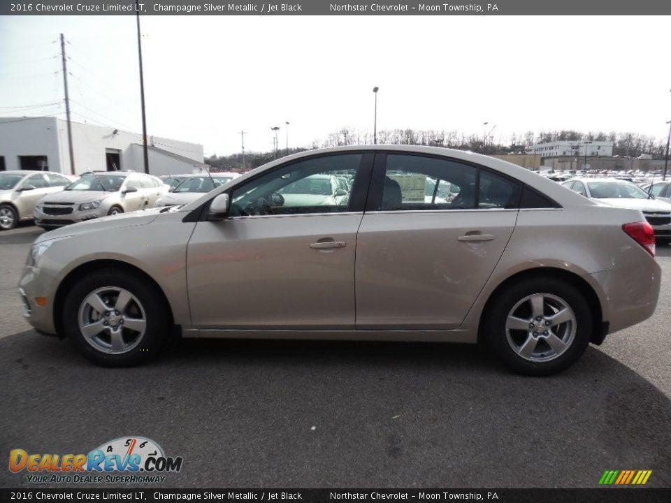 2016 Chevrolet Cruze Limited LT Champagne Silver Metallic / Jet Black Photo #9