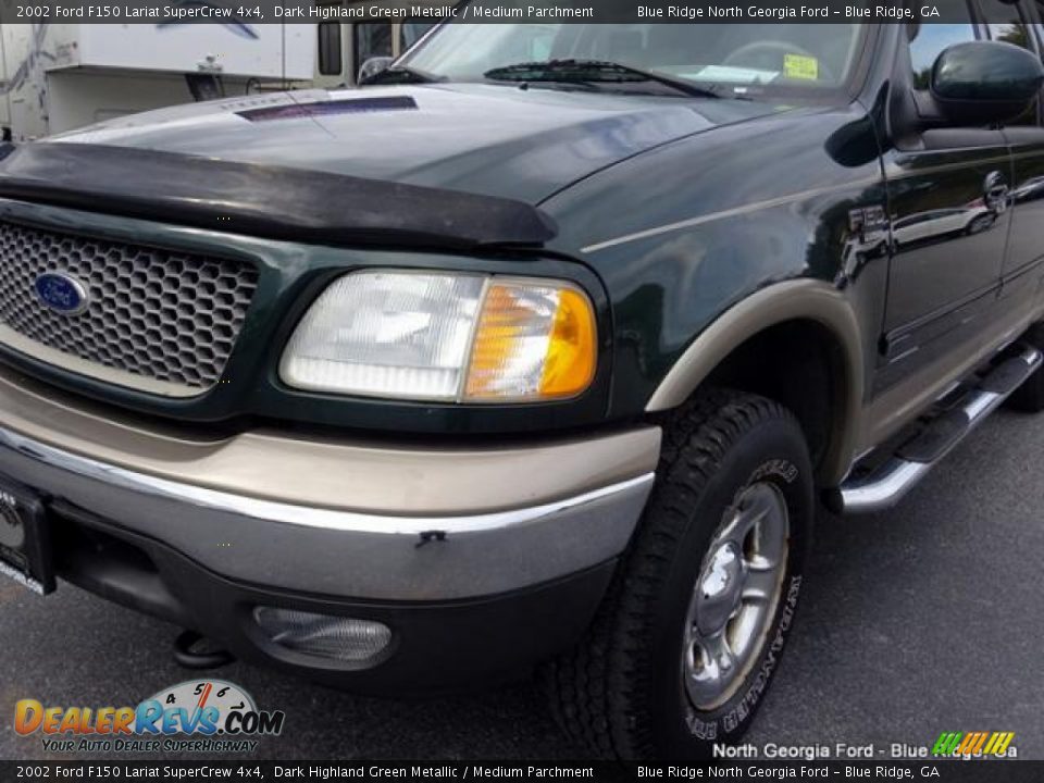 2002 Ford F150 Lariat SuperCrew 4x4 Dark Highland Green Metallic / Medium Parchment Photo #34