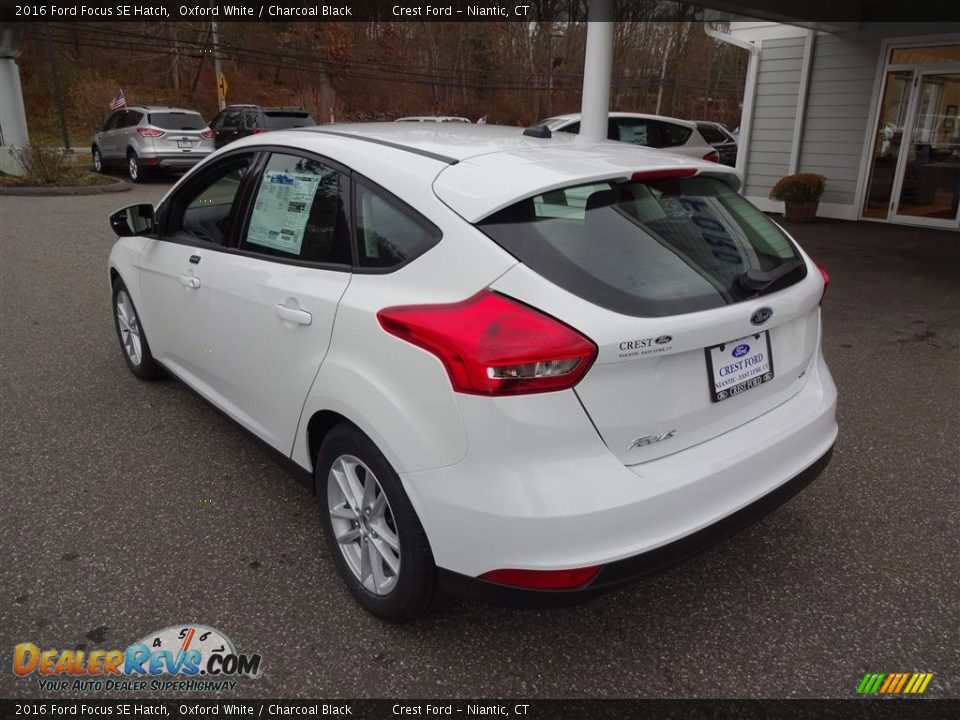 2016 Ford Focus SE Hatch Oxford White / Charcoal Black Photo #5