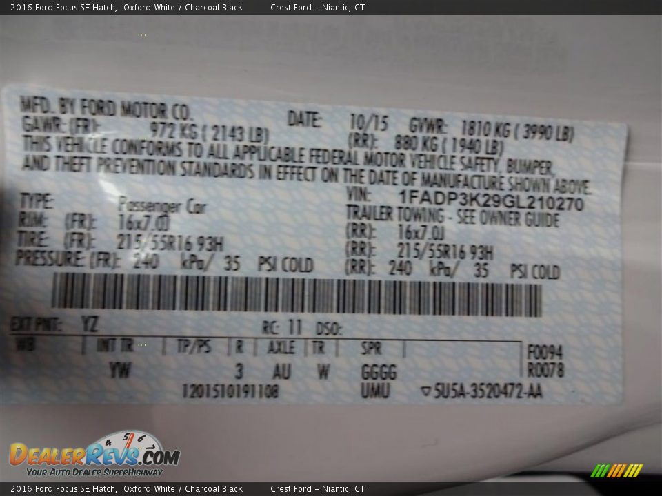 2016 Ford Focus SE Hatch Oxford White / Charcoal Black Photo #16