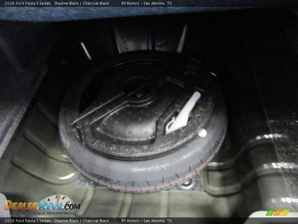 2016 Ford Fiesta S Sedan Shadow Black / Charcoal Black Photo #8