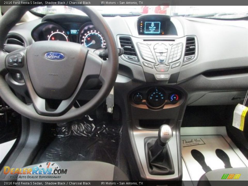 2016 Ford Fiesta S Sedan Shadow Black / Charcoal Black Photo #11