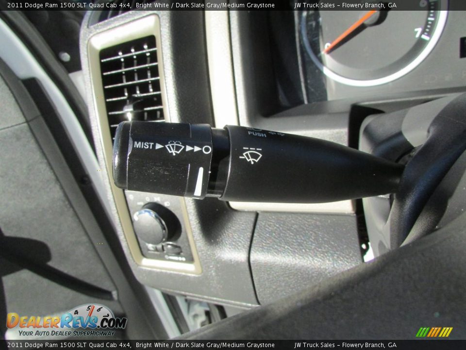 2011 Dodge Ram 1500 SLT Quad Cab 4x4 Bright White / Dark Slate Gray/Medium Graystone Photo #31