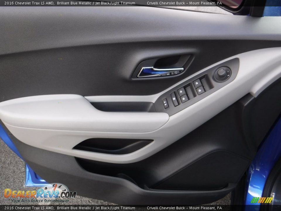 2016 Chevrolet Trax LS AWD Brilliant Blue Metallic / Jet Black/Light Titanium Photo #8