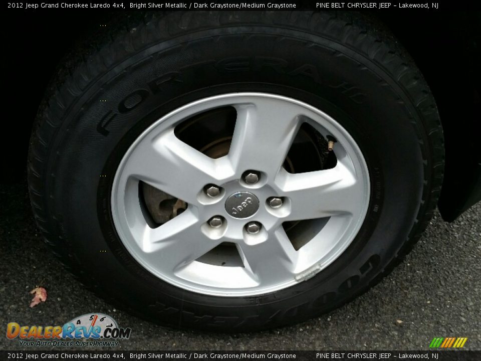 2012 Jeep Grand Cherokee Laredo 4x4 Bright Silver Metallic / Dark Graystone/Medium Graystone Photo #4