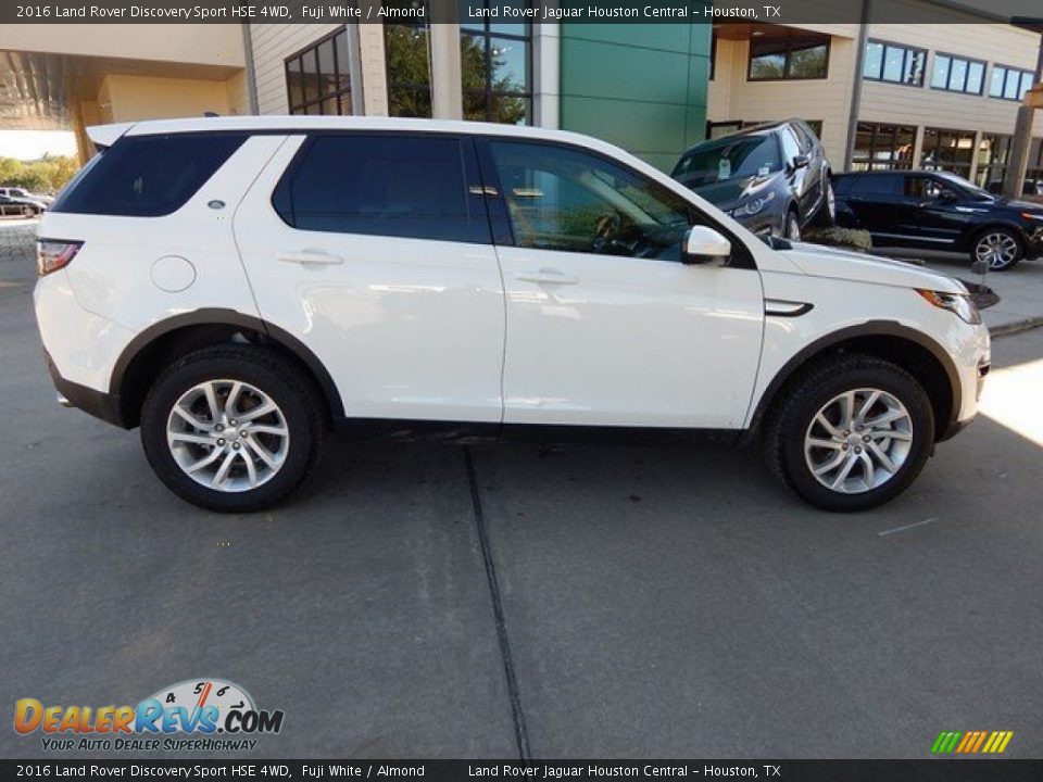2016 Land Rover Discovery Sport HSE 4WD Fuji White / Almond Photo #12