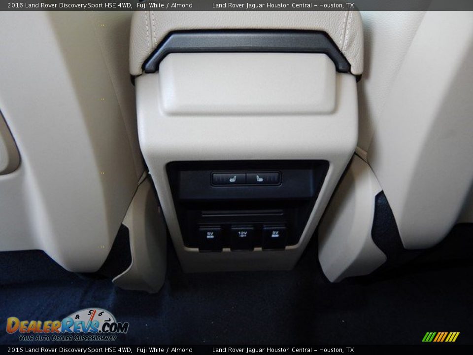 2016 Land Rover Discovery Sport HSE 4WD Fuji White / Almond Photo #16