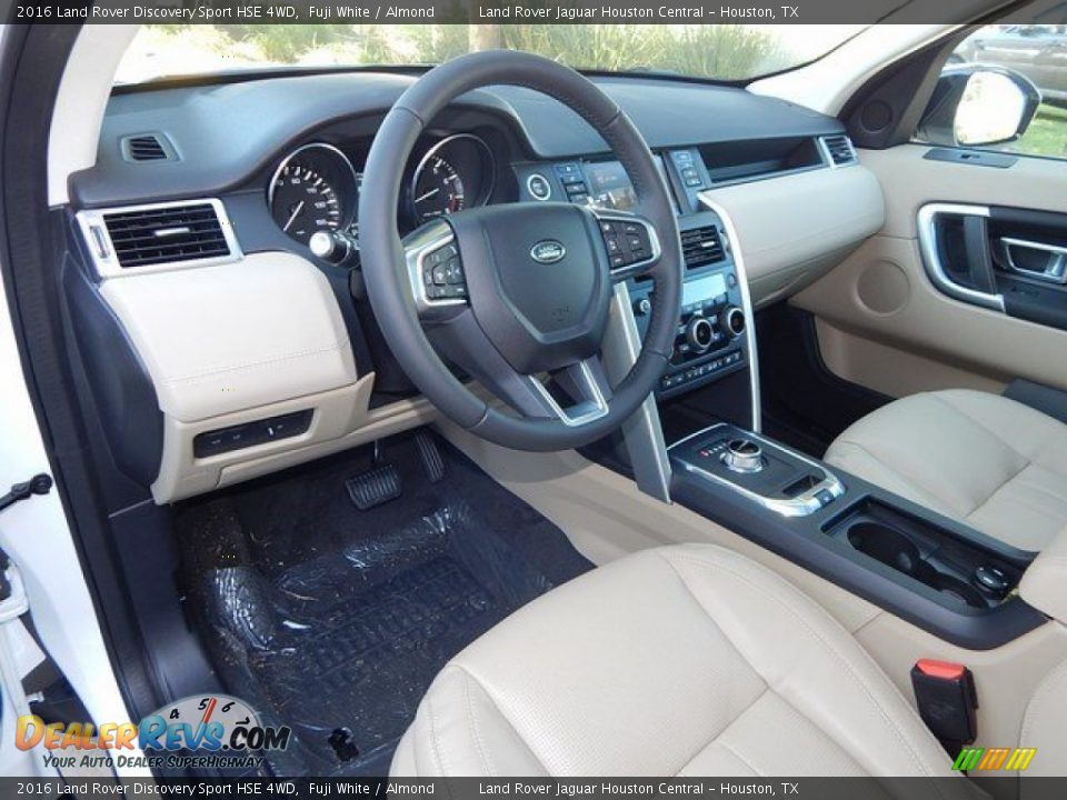 2016 Land Rover Discovery Sport HSE 4WD Fuji White / Almond Photo #17