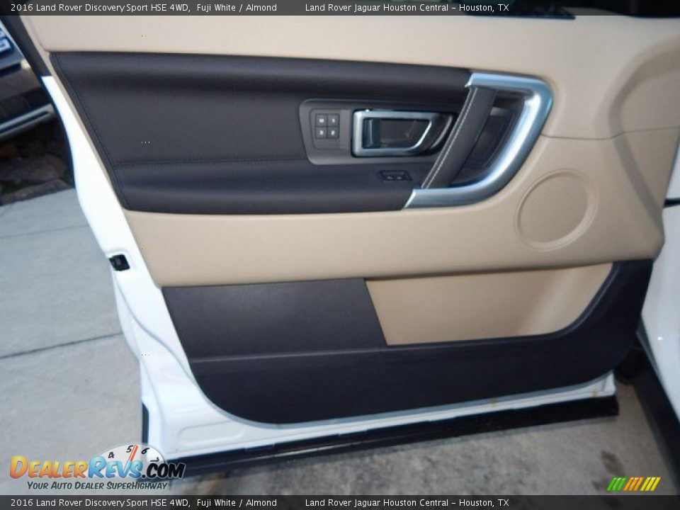 2016 Land Rover Discovery Sport HSE 4WD Fuji White / Almond Photo #21