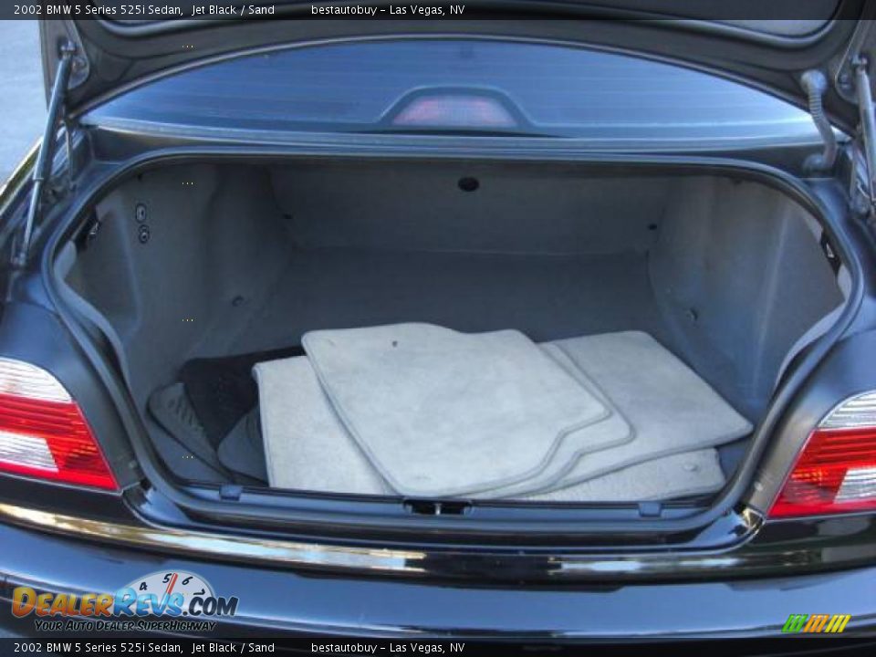 2002 BMW 5 Series 525i Sedan Jet Black / Sand Photo #13