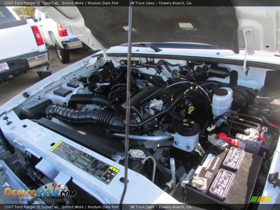 2007 Ford Ranger XL SuperCab Oxford White / Medium Dark Flint Photo #18