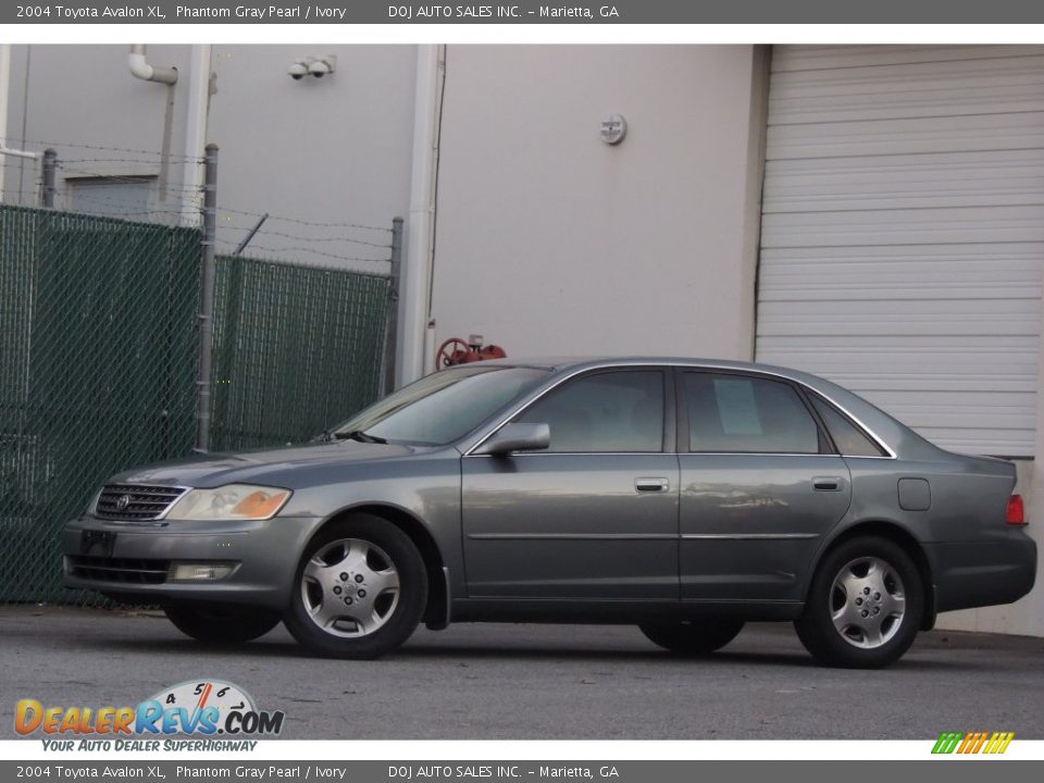 2004 Toyota Avalon XL Phantom Gray Pearl / Ivory Photo #2