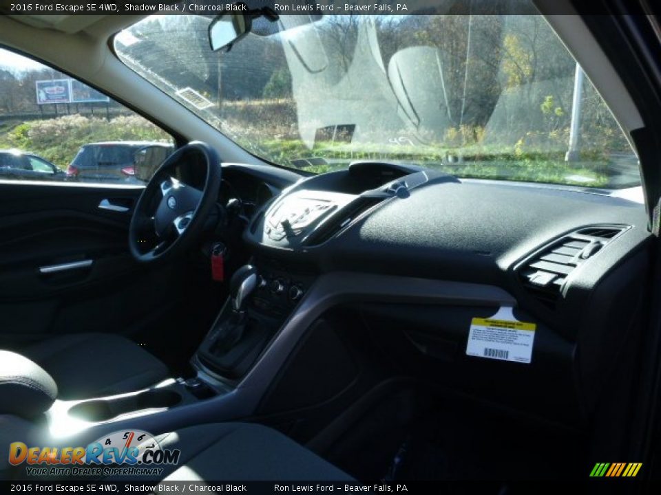 2016 Ford Escape SE 4WD Shadow Black / Charcoal Black Photo #2