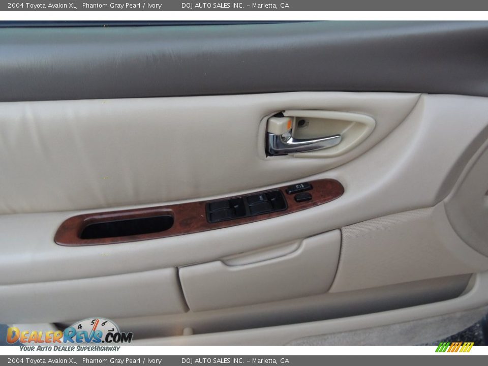 2004 Toyota Avalon XL Phantom Gray Pearl / Ivory Photo #19