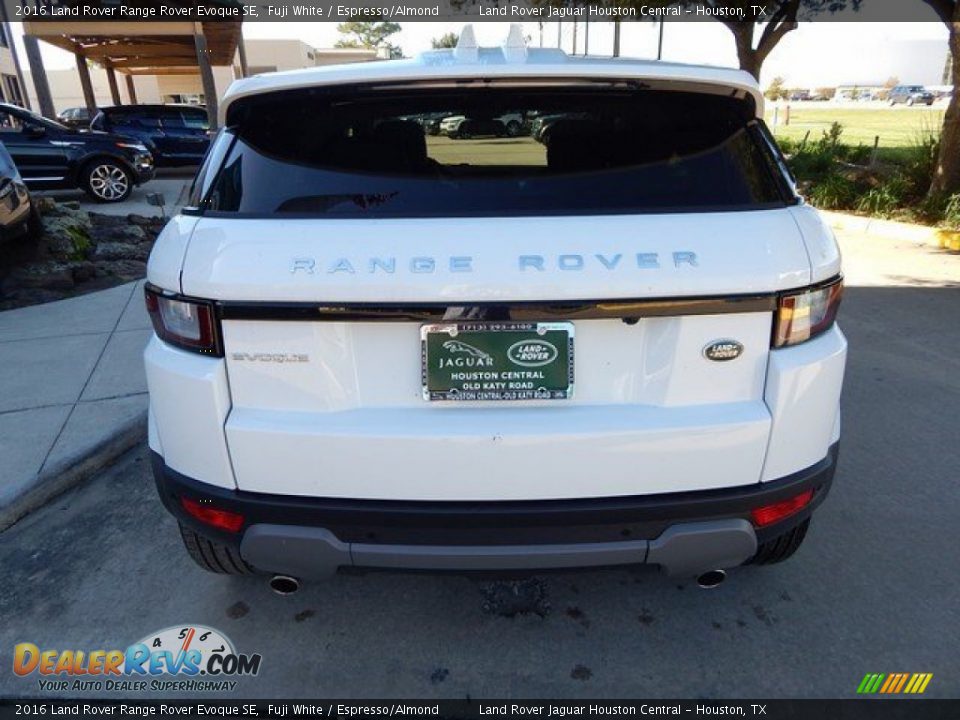 2016 Land Rover Range Rover Evoque SE Fuji White / Espresso/Almond Photo #10