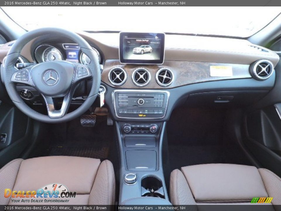 Dashboard of 2016 Mercedes-Benz GLA 250 4Matic Photo #9