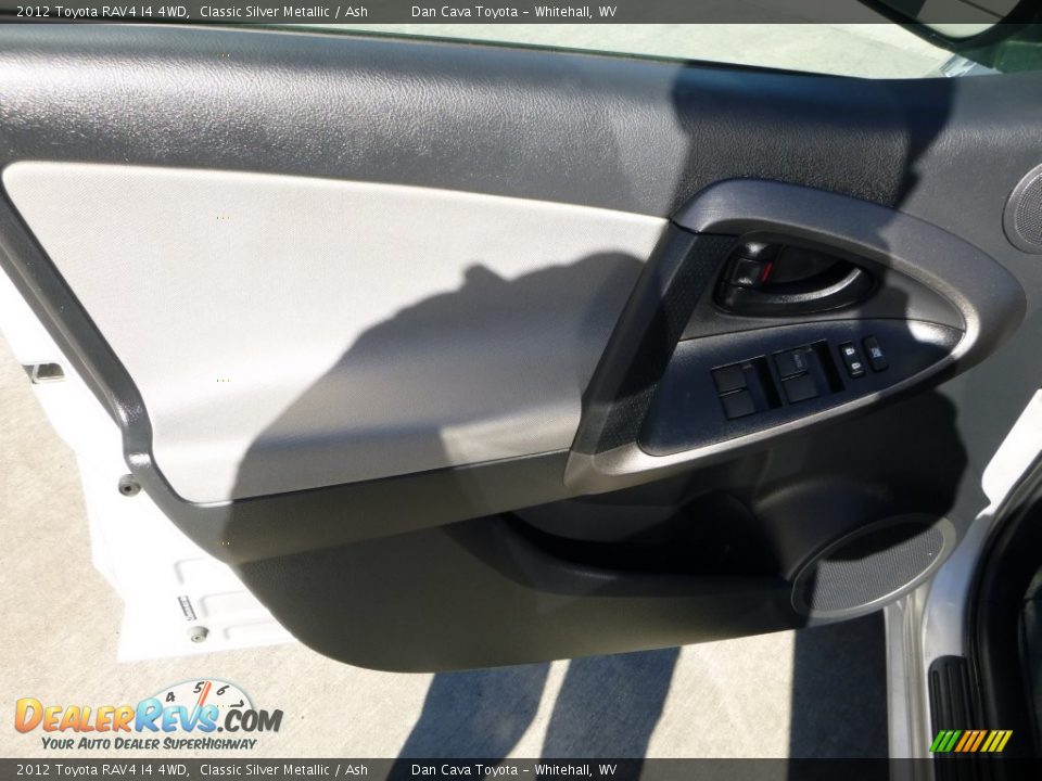 2012 Toyota RAV4 I4 4WD Classic Silver Metallic / Ash Photo #14