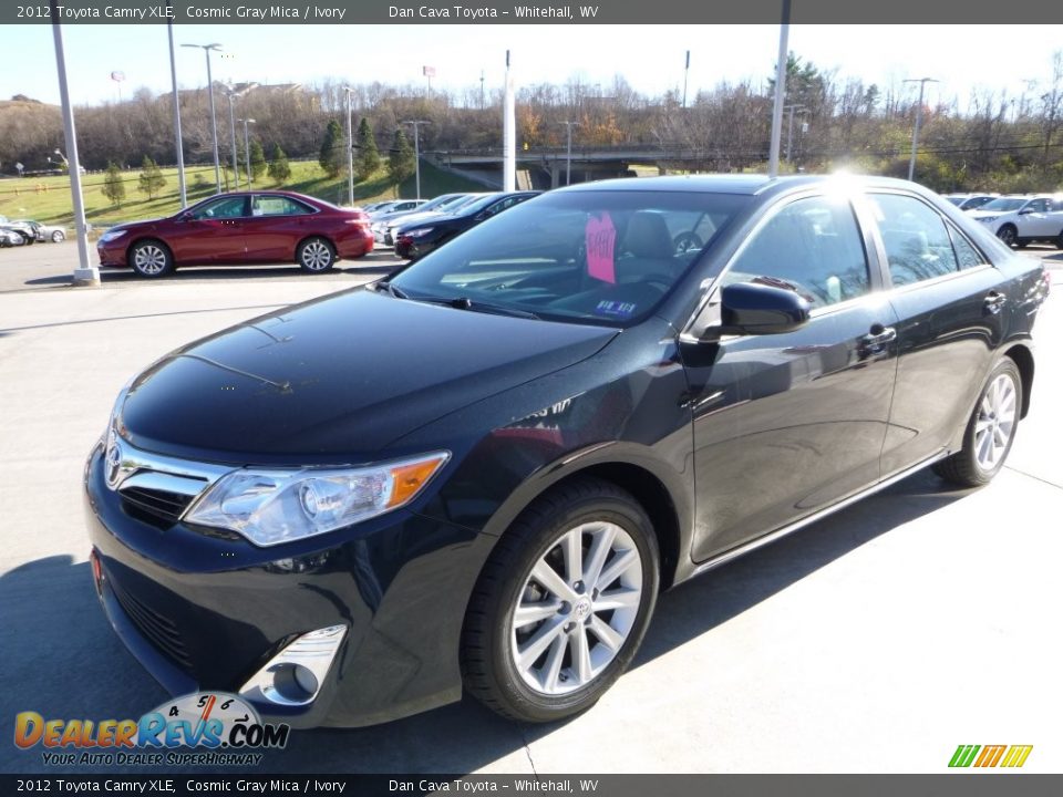 2012 Toyota Camry XLE Cosmic Gray Mica / Ivory Photo #11