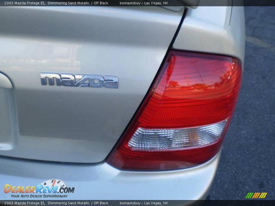 2003 Mazda Protege ES Shimmering Sand Metallic / Off Black Photo #14