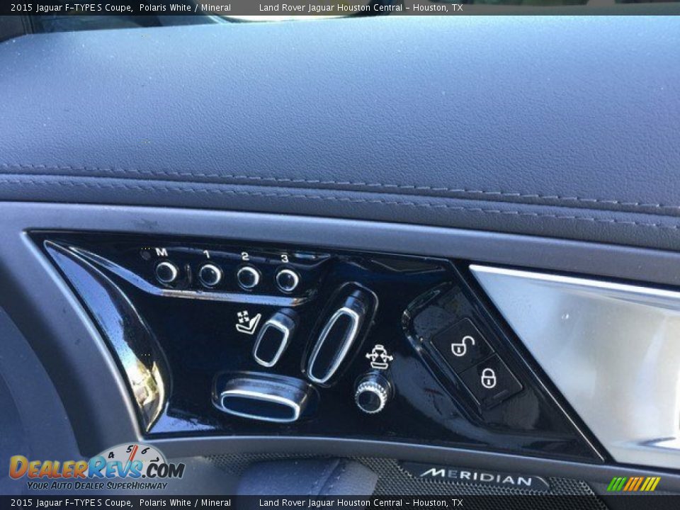 Controls of 2015 Jaguar F-TYPE S Coupe Photo #33