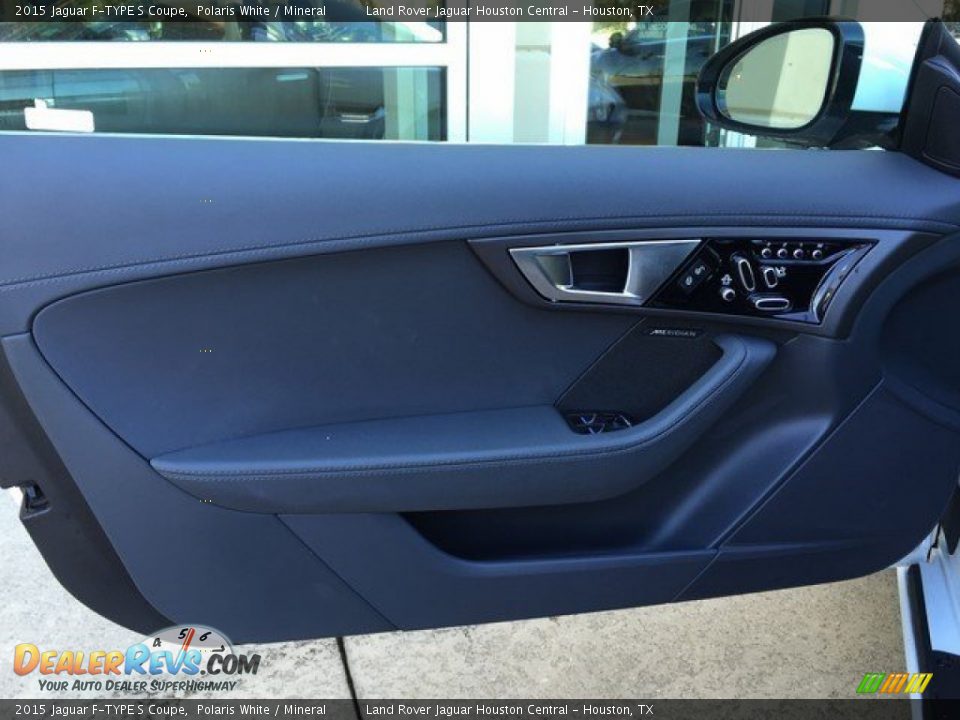 Door Panel of 2015 Jaguar F-TYPE S Coupe Photo #36
