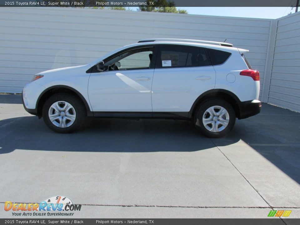 2015 Toyota RAV4 LE Super White / Black Photo #6