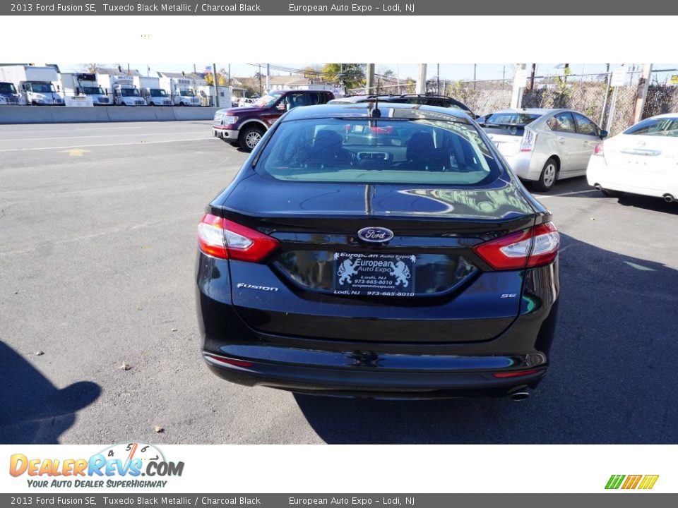 2013 Ford Fusion SE Tuxedo Black Metallic / Charcoal Black Photo #7