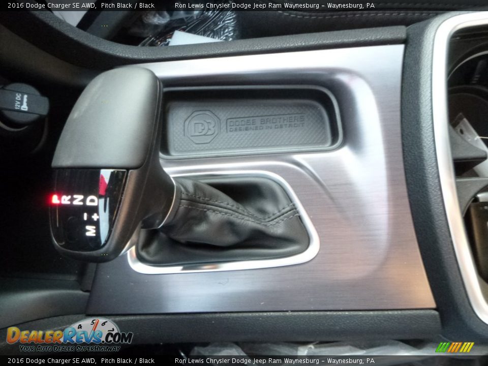 2016 Dodge Charger SE AWD Shifter Photo #16