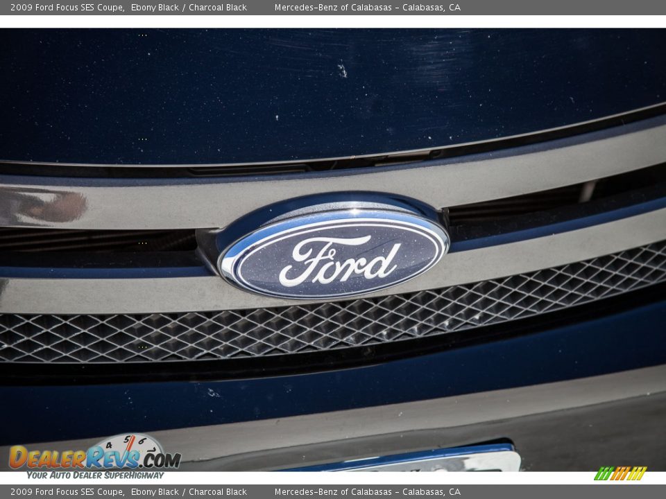 2009 Ford Focus SES Coupe Ebony Black / Charcoal Black Photo #27