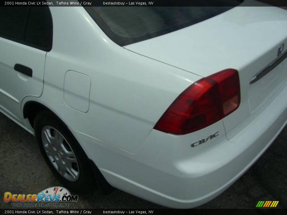 2001 Honda Civic LX Sedan Taffeta White / Gray Photo #6
