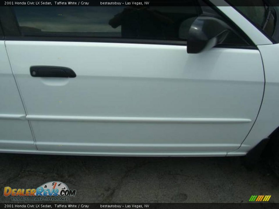 2001 Honda Civic LX Sedan Taffeta White / Gray Photo #11