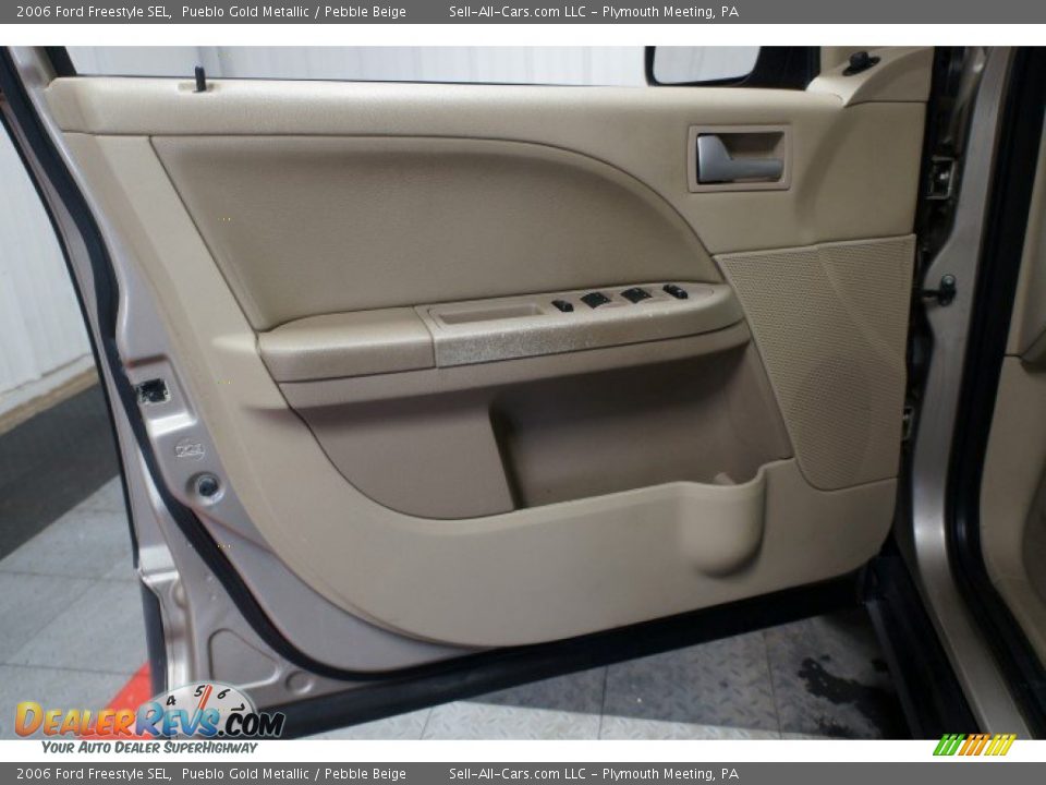 2006 Ford Freestyle SEL Pueblo Gold Metallic / Pebble Beige Photo #12