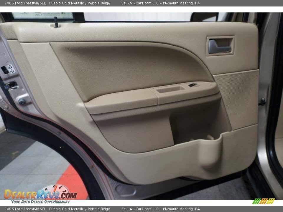 2006 Ford Freestyle SEL Pueblo Gold Metallic / Pebble Beige Photo #15