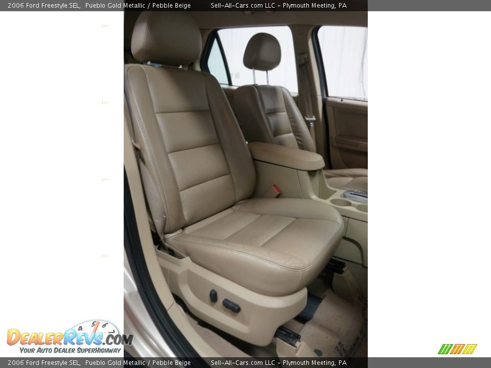 2006 Ford Freestyle SEL Pueblo Gold Metallic / Pebble Beige Photo #18
