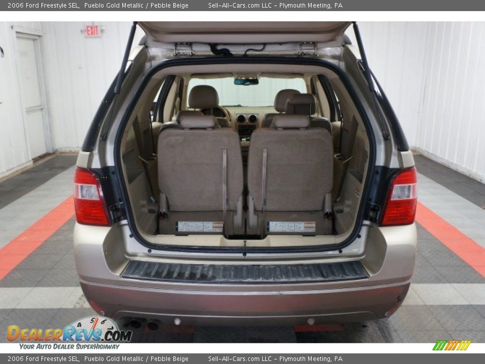 2006 Ford Freestyle SEL Pueblo Gold Metallic / Pebble Beige Photo #21